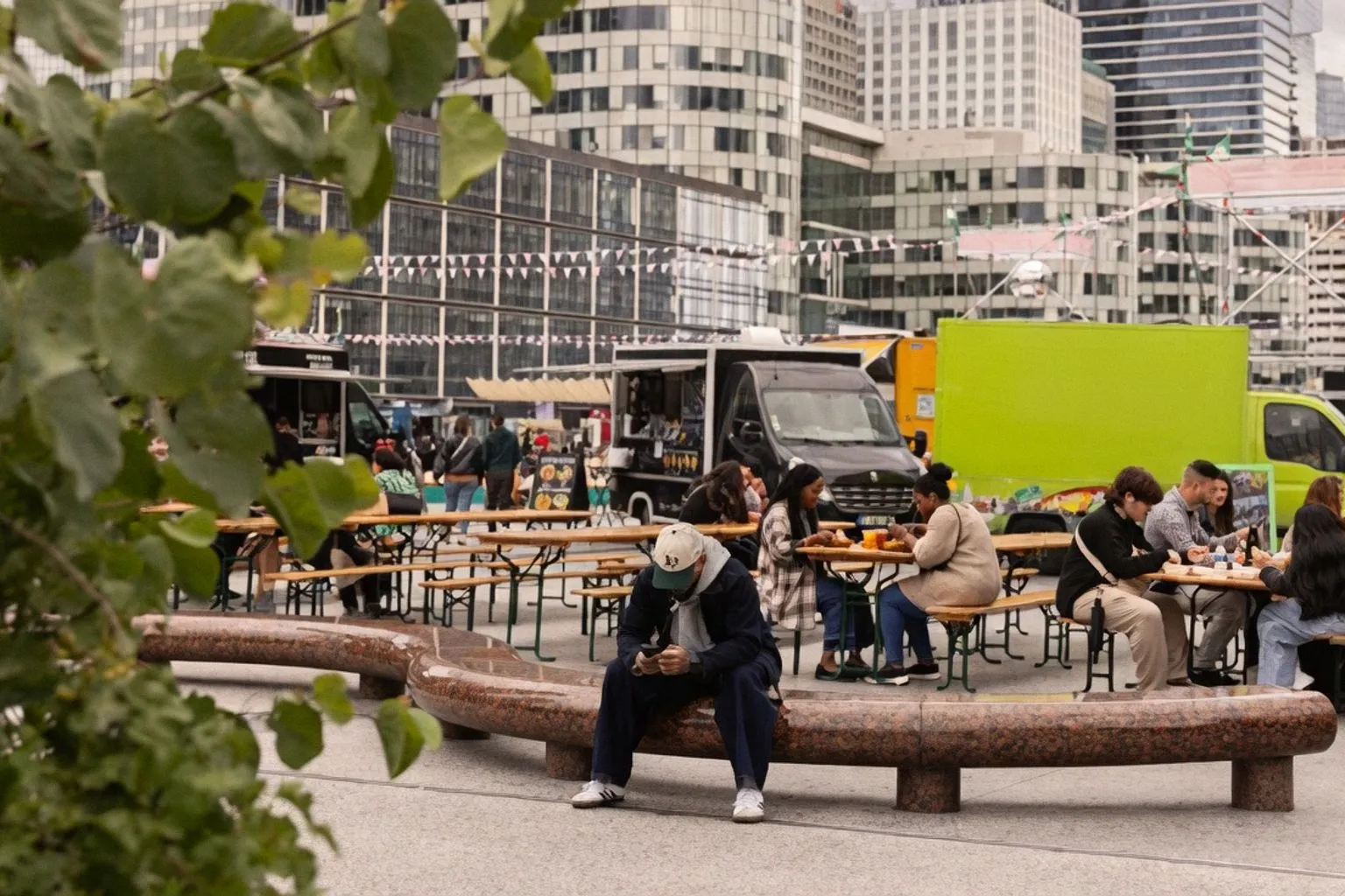 Appel à candidatures : Paris La Défense recrute 20 food trucks pour sa nouvelle saison