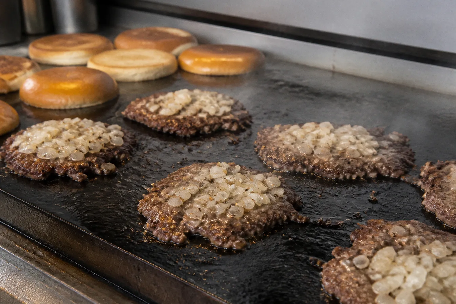 Smash burgers : comment optimiser la rentabilité de votre food truck