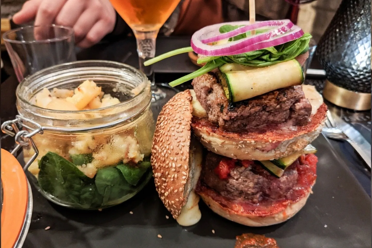 Street food à Paris : entre renouveau artisanal et illusion marketing